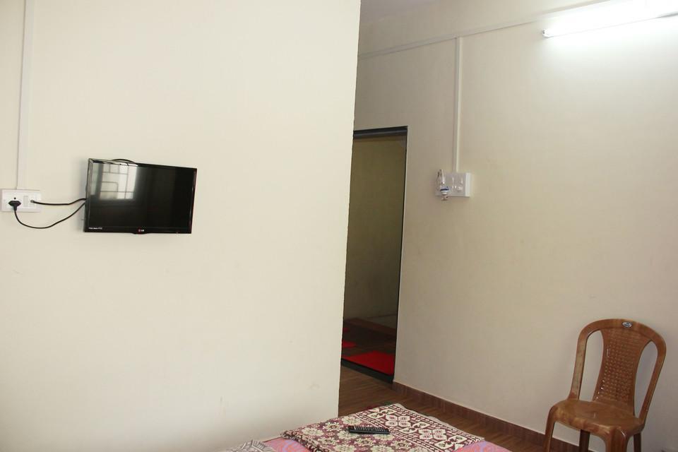 Hotel Anjali Lodge มัลวาน ภายนอก รูปภาพ